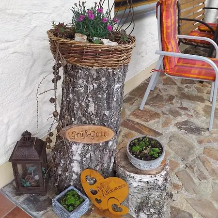 Steinbeisser Apartment *